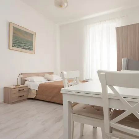 Planetrovinj Appartement
